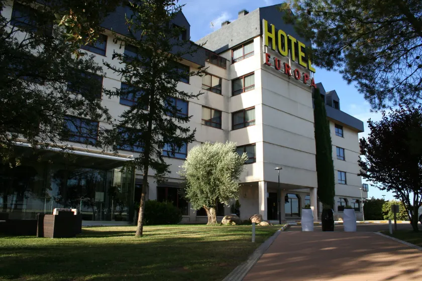 Hospedium Hotel Europa Centro - Image 1