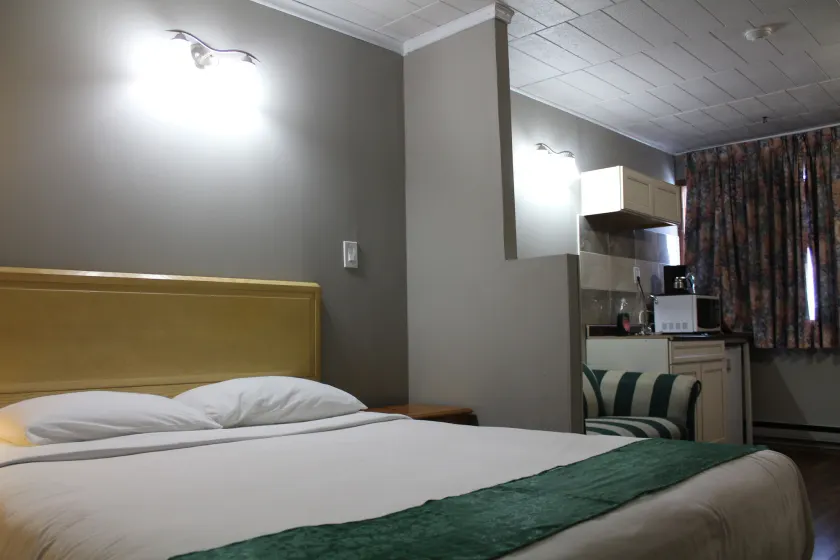 Ritz Inn Niagara - Image 1