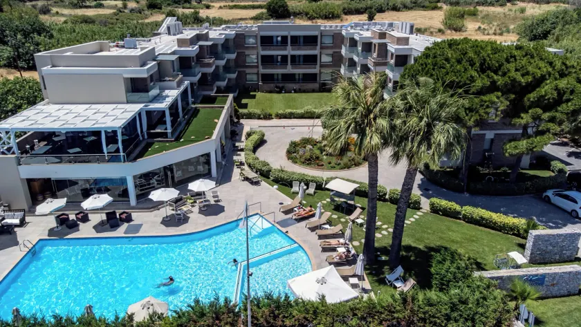 Elysion Hotel - Image 1