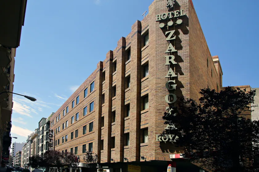 B&B HOTEL Zaragoza Royal - Image 1