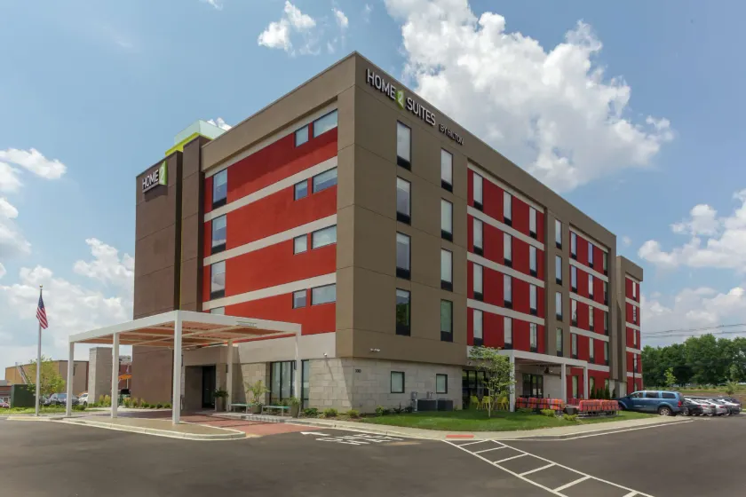 Home2 Suites by Hilton Louisville Airport/Expo Center, KY - Image 1