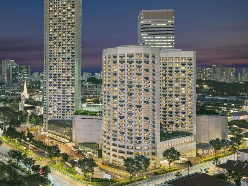 Fairmont Singapore - Image 1