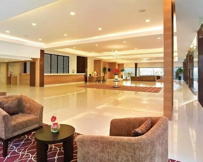 Hotel Naveen Lakeside - Eingangsbereich