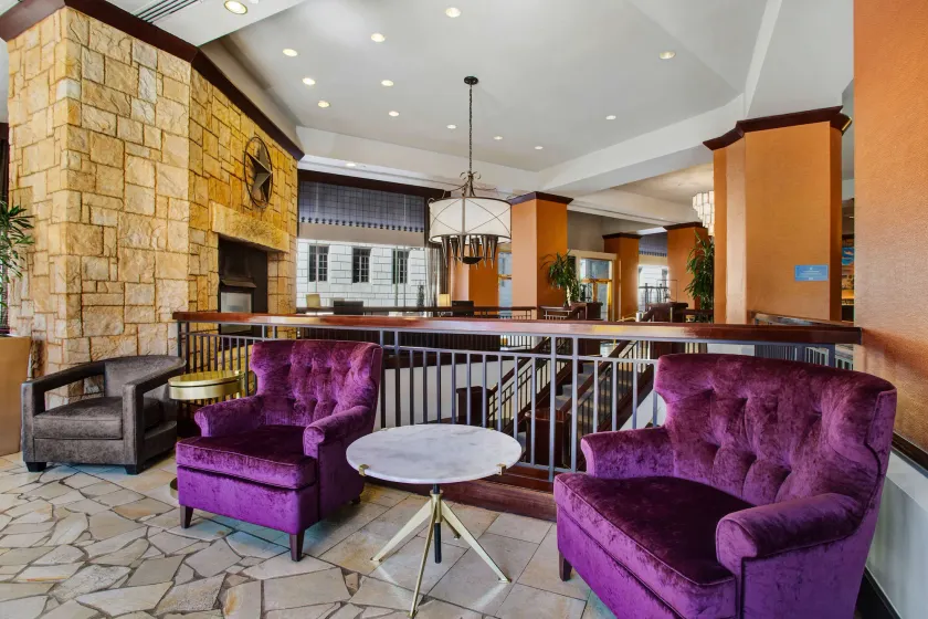 The Emily Morgan San Antonio - a DoubleTree by Hilton - Image 1