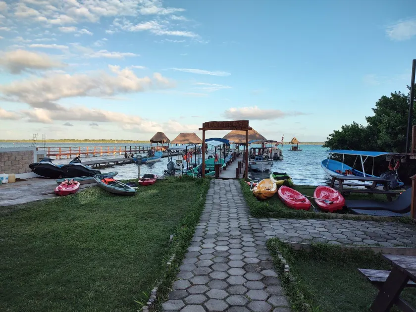 Papitos Bacalar Hotel and Marina - Image 1