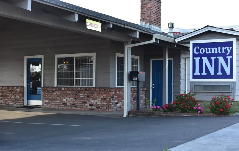 Country Inn - Image 1