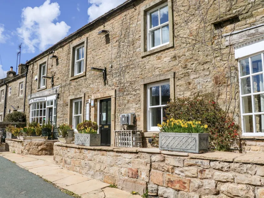 Keartons - Buttertubs - Image 1