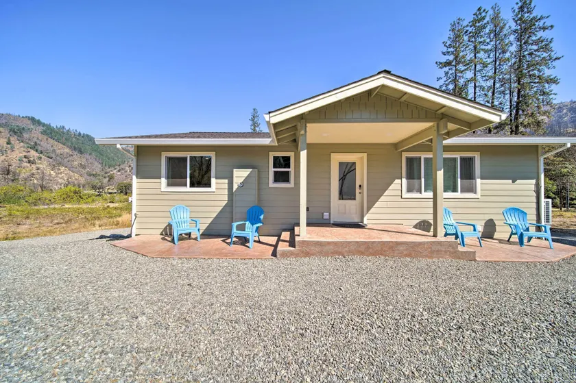 River Acres Retreat w/ Grill & River Access! - Image 1