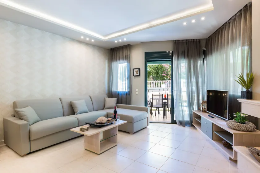 Toroni Blue - Image 1
