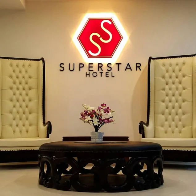 Superstar Hotel - Vestíbulo