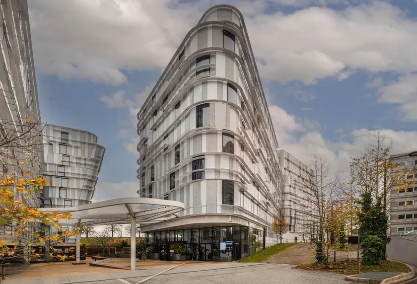 Radisson Blu CDG Airport Terminal Hotel, Paris - Image 1