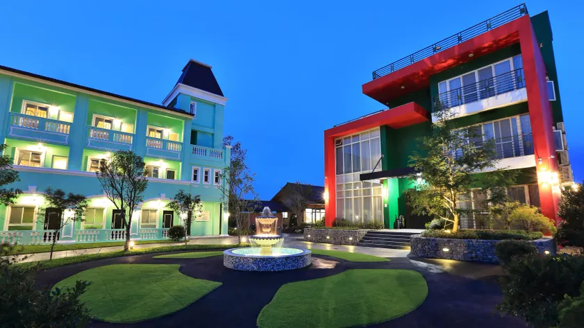 Green Resort - Image 1