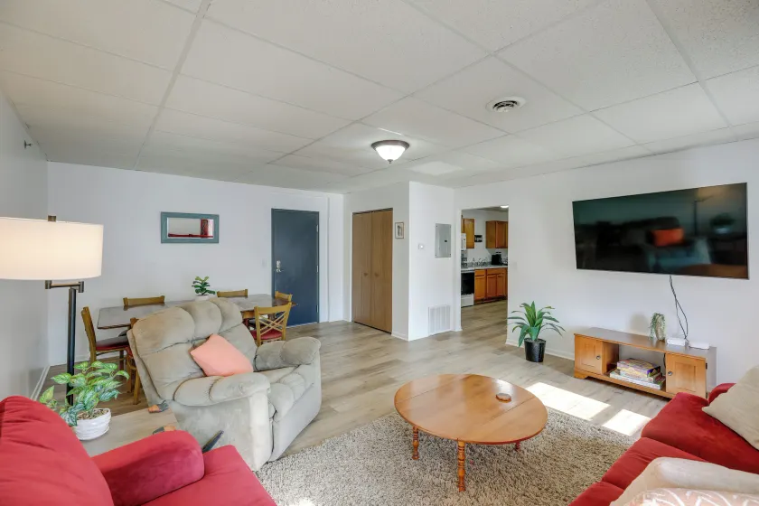 Modern Yankton Apartment Near Riverside Park! - Innvendig