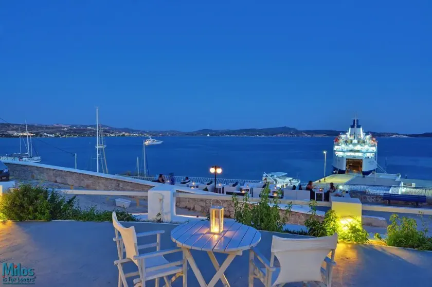 Adamas Hotel - Image 1