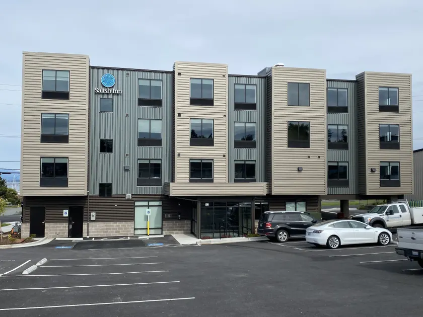 salish Inn - Image 1