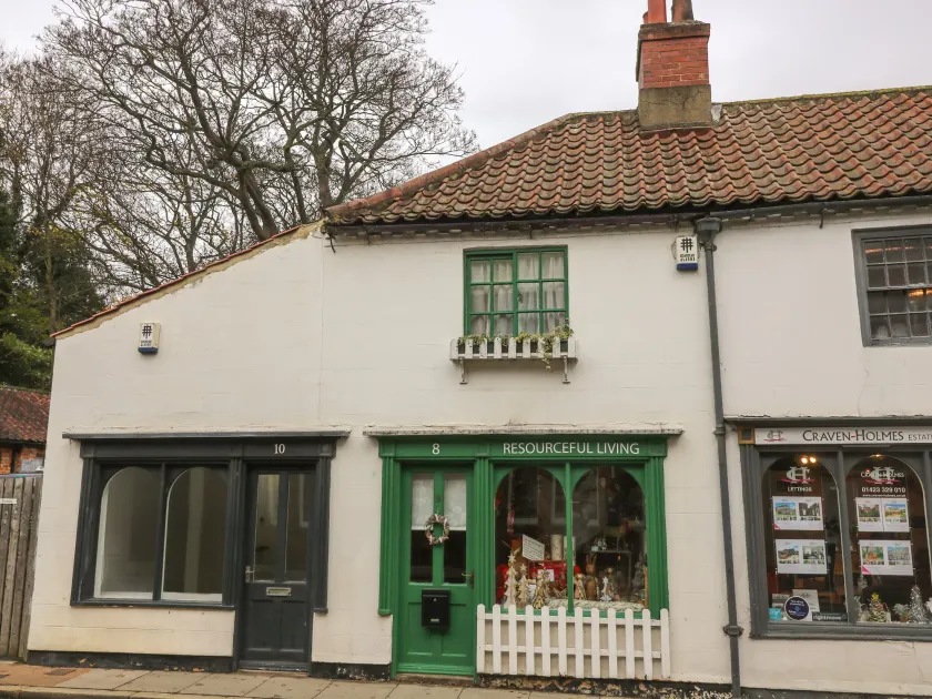 The Hideaway at No 8 - Image 1
