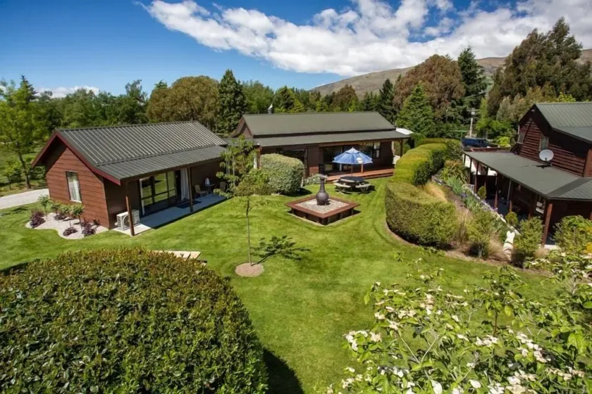 Alpine View Lodge - Image 1