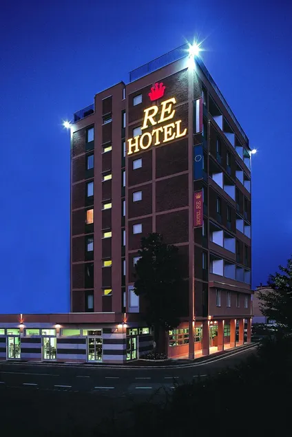 Hotel Re - Image 1