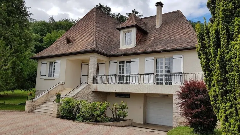 MAISON BLANCHE - Image 1