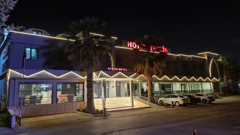Seckin Hotel - Image 1