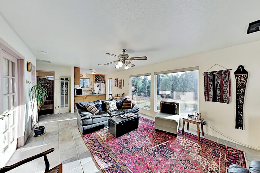 Mtn-view Retreat w/ Hot Tub + Deck in Sebastopol - Image 1