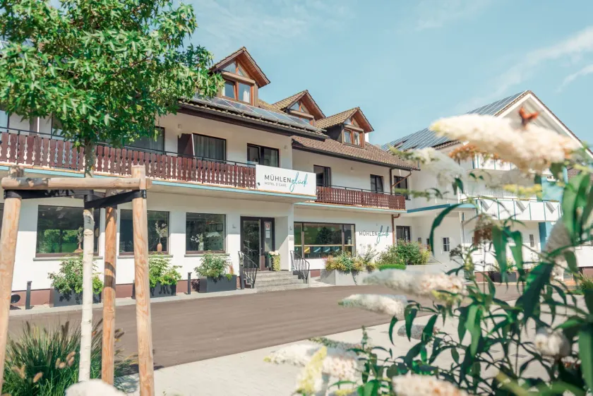 Hotel, Café & Restaurant Mühlenglück - Image 1