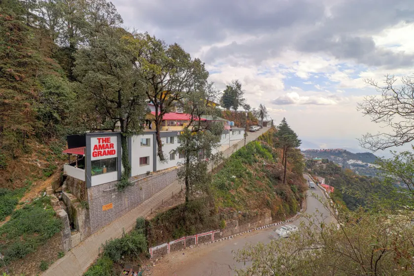 Hotel The Amar Grand - Image 1