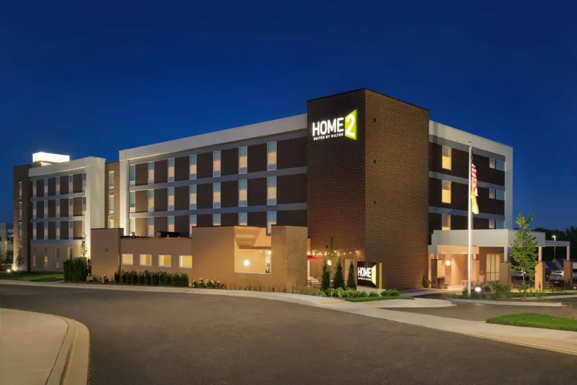 Home2 Suites by Hilton Menomonee Falls Milwaukee - Image 1