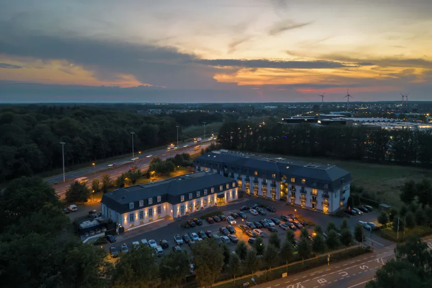 Van Der Valk Hotel Brugge Oostkamp - Image 1
