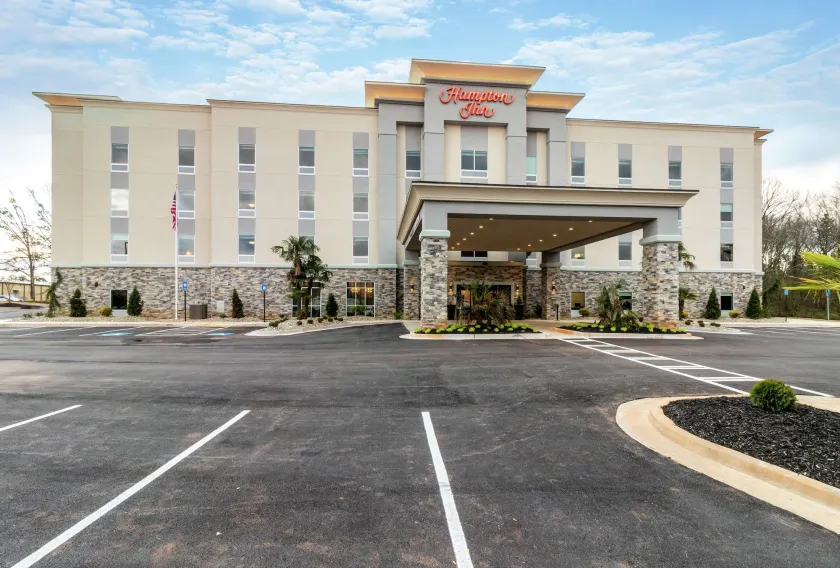 Hampton Inn Locust Grove - Image 1