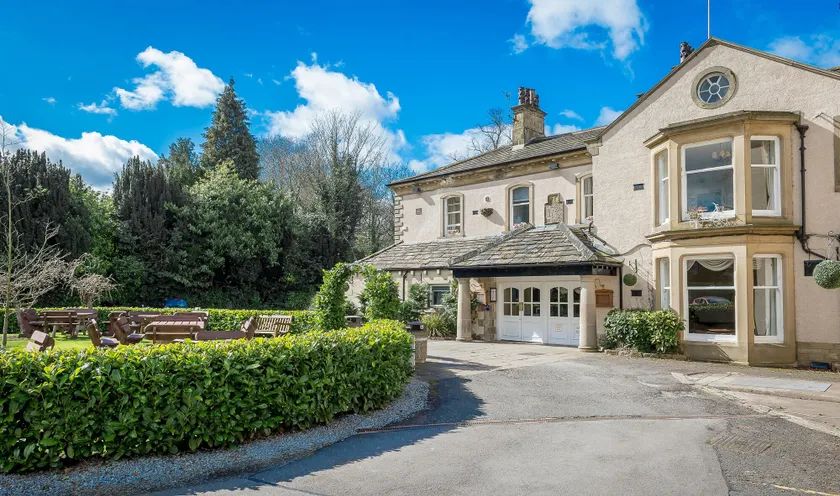 Steeton Hall Hotel & Restaurant - Image 1