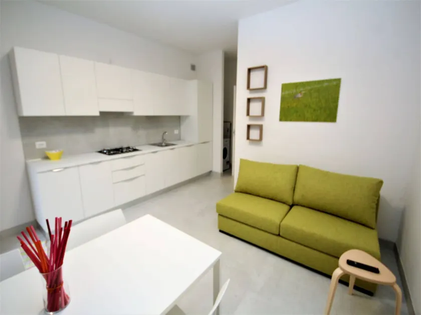 Modern apartment near the beach - Image 1