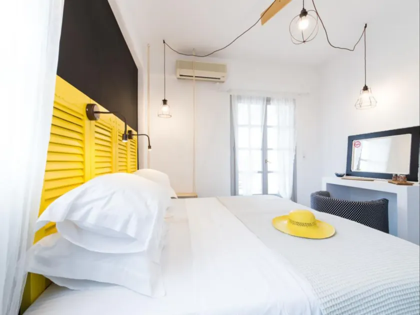 Evi Rooms - Image 1