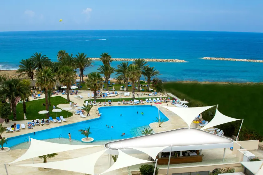 Venus Beach Hotel - Image 1