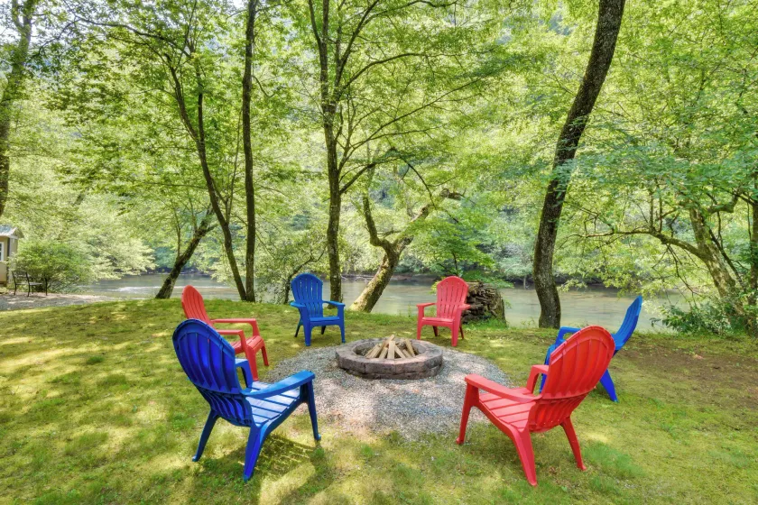 Riverfront Hayesville Retreat: Fishing & Kayaking! - Image 1
