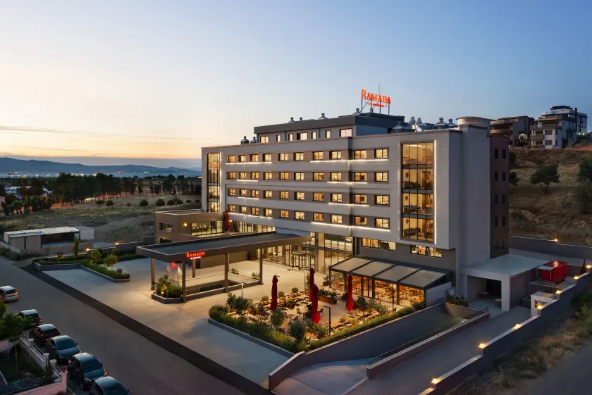 Ramada by Wyndham Izmir Aliaga - Image 1