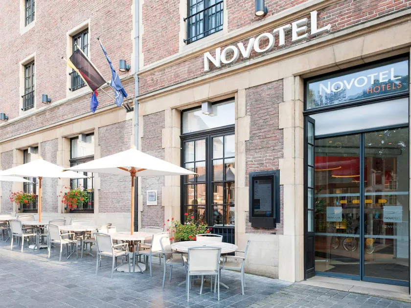 Hotel Novotel Brussels Off Grand Place - Image 1