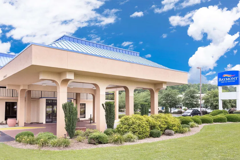 Baymont by Wyndham Greenville - Image 1