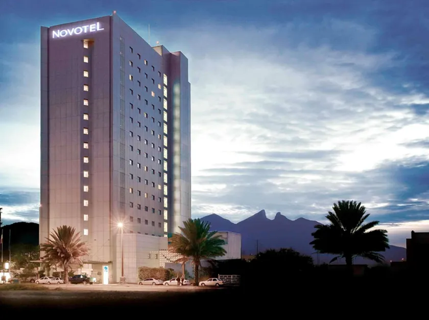 Novotel Monterrey Valle - Image 1