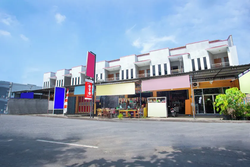 Hotel O Griya Annisa - Image 1