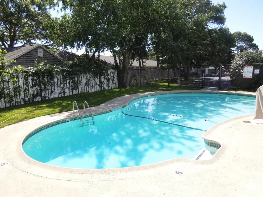 Holiday Vacation Condominium - Image 1
