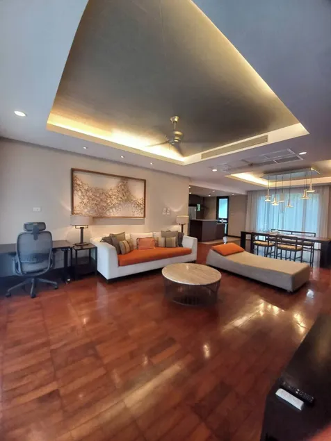 Shasa Vela Condominium D, Maret - Image 1