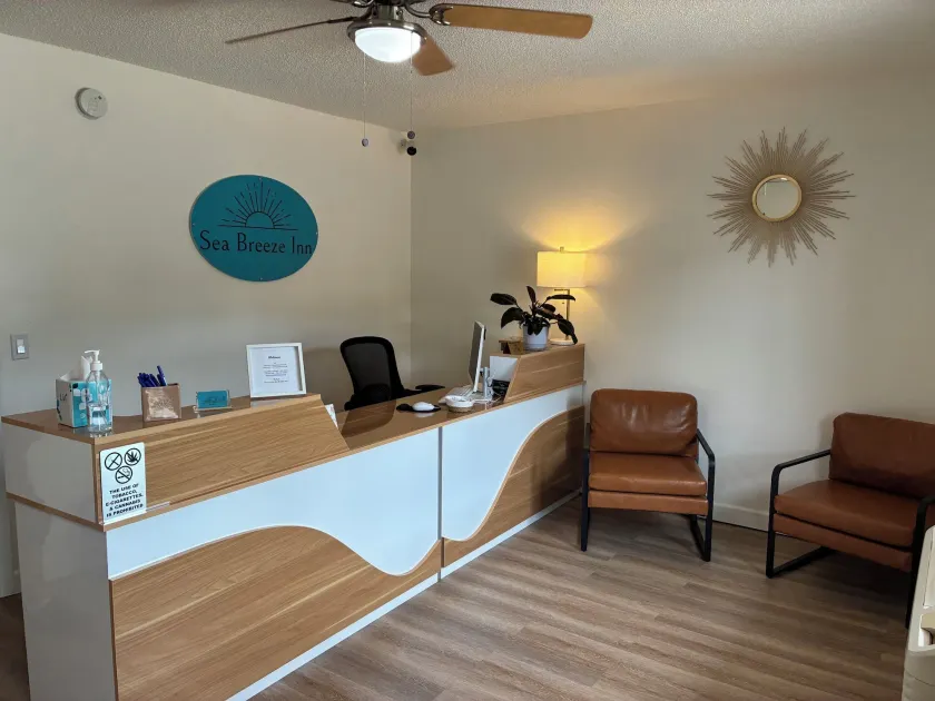 Sea Breeze Inn - Image 1