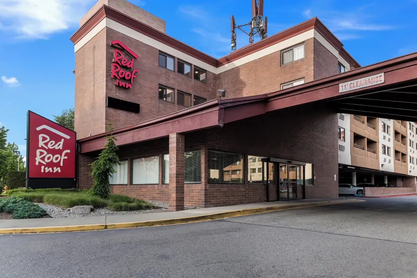 Red Roof Inn Seattle Airport - SEATAC - Image 1
