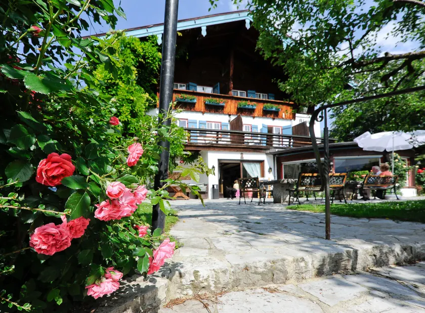 Stoll's Hotel Alpina - Image 1