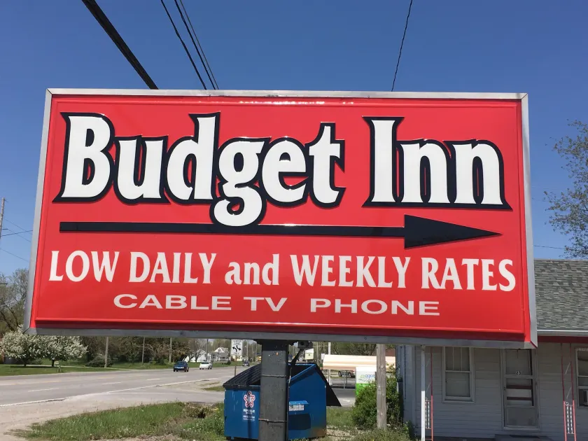 Budget Inn Du Quoin - Image 1