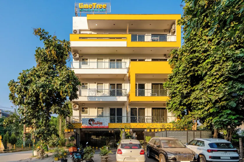 Lime Tree Luxury Studio - Service Apartment Near Artemis Hospital ,Gurgaon - Image 1