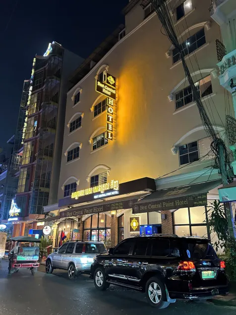 Best Central Point Hotel - Image 1