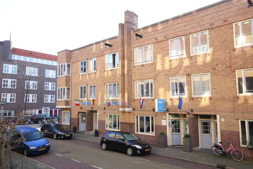 Hotel Flipper Amsterdam - Image 1