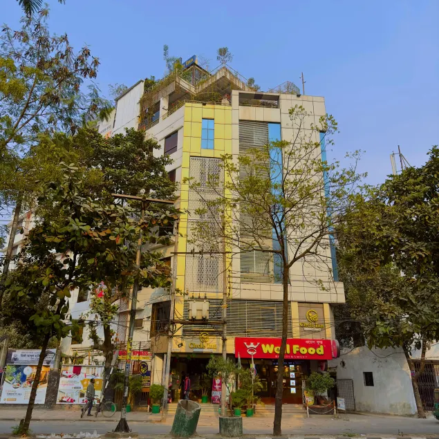 Hotel Grand Circle Inn - Image 1